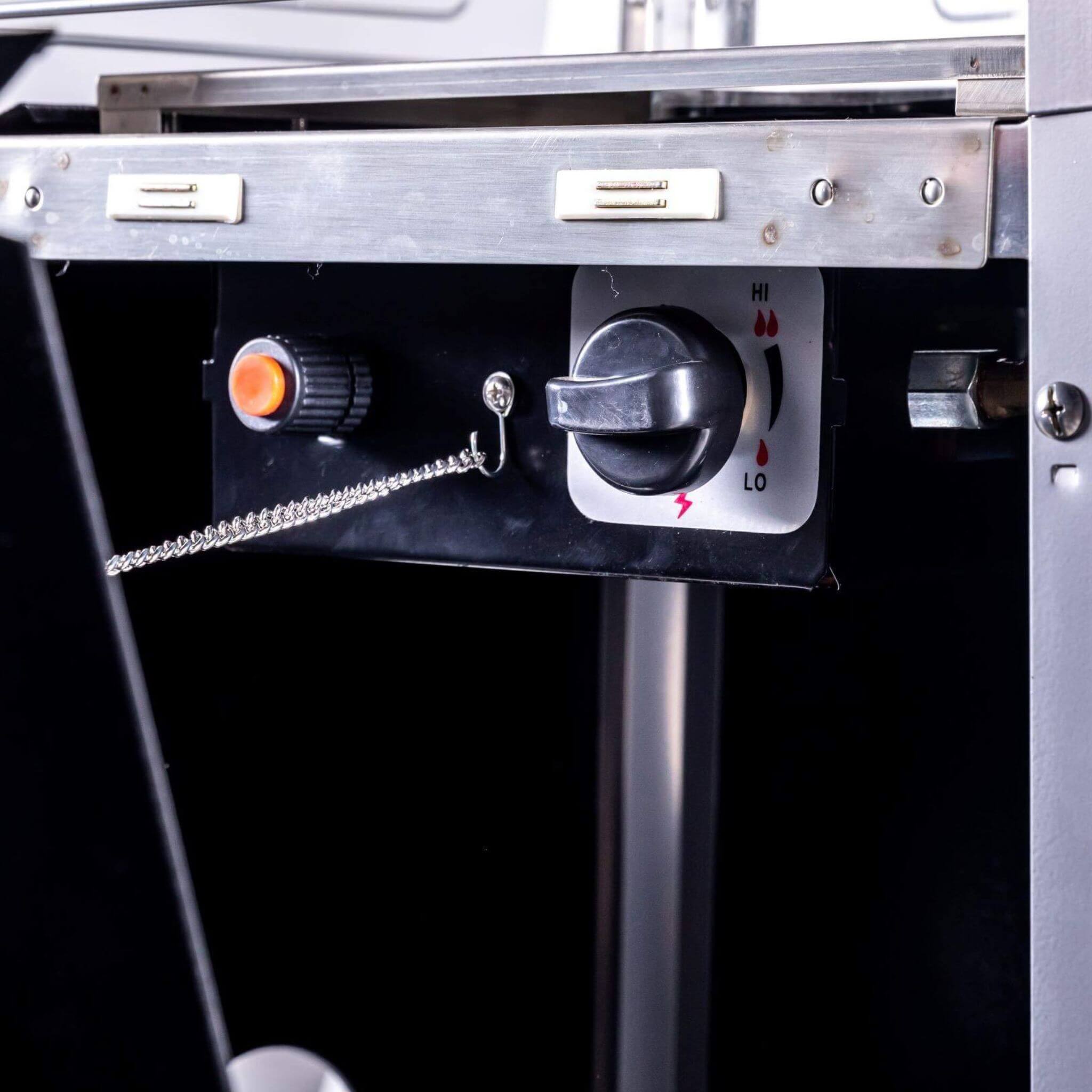 Legacy Heating Commercial Bronze Quartz Glass Tube Patio Outdoor Propane Heater For Backyards, Decks And Restaurants (SAK89210)